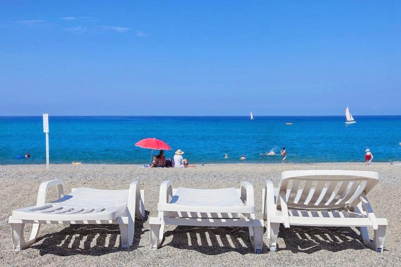 Pizzo Beach Club Apartment Bagian luar foto