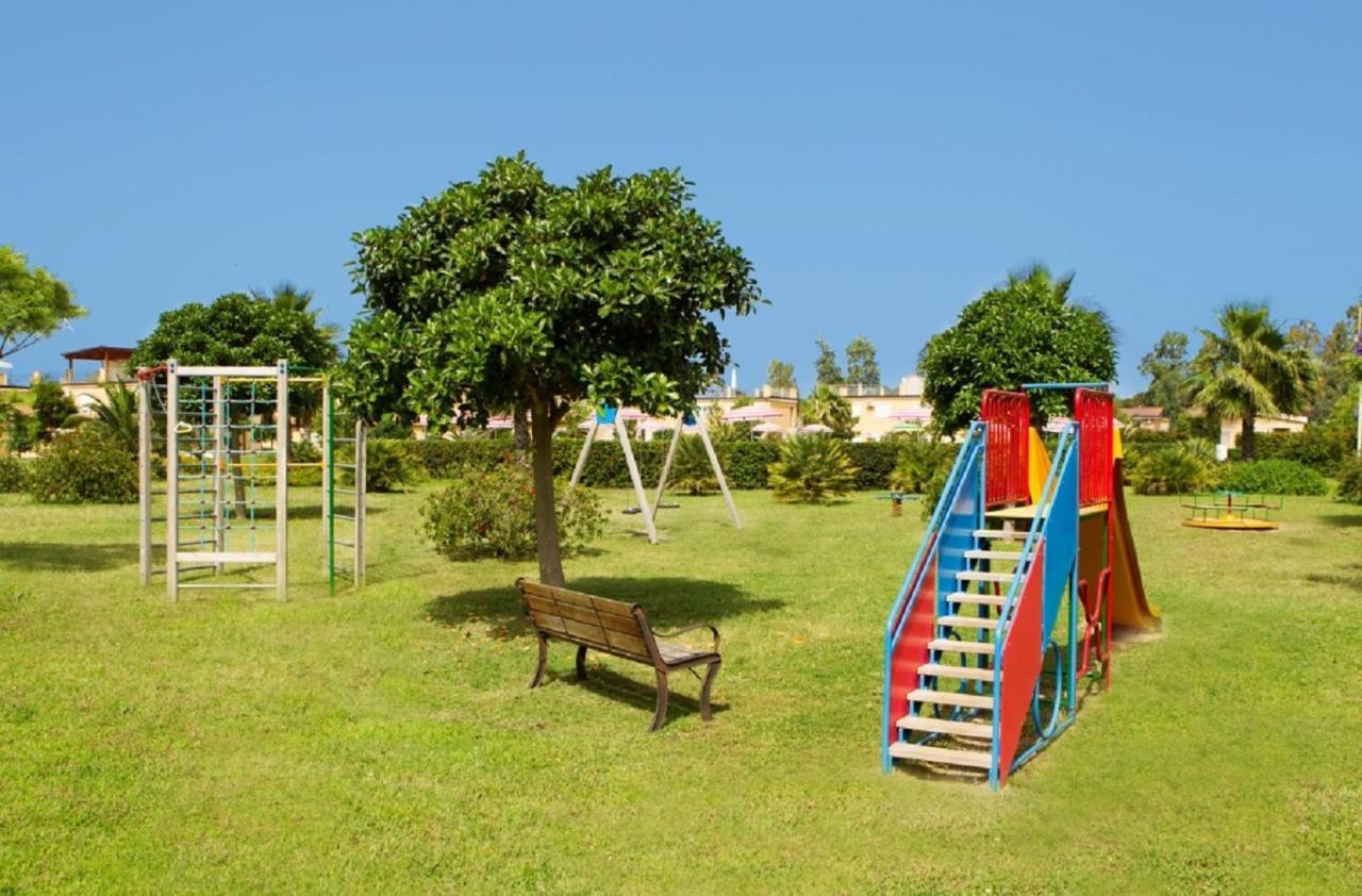 Pizzo Beach Club Apartment Bagian luar foto
