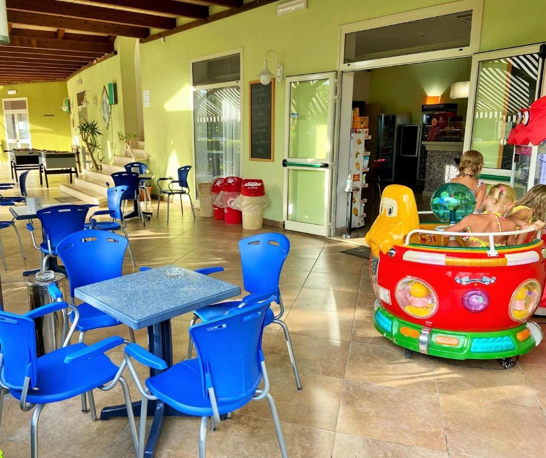 Pizzo Beach Club Apartment Bagian luar foto