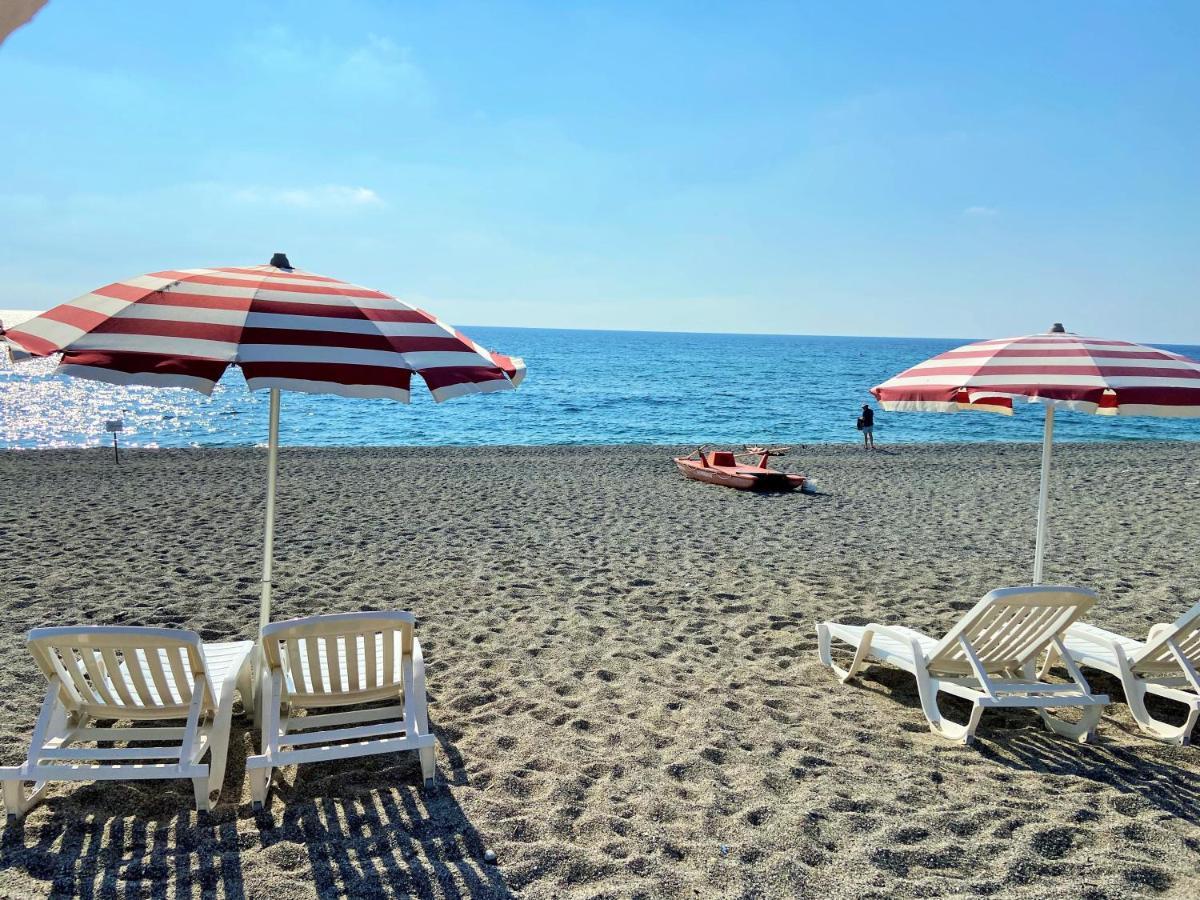 Pizzo Beach Club Apartment Bagian luar foto