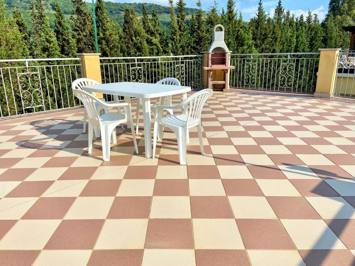 Pizzo Beach Club Apartment Bagian luar foto