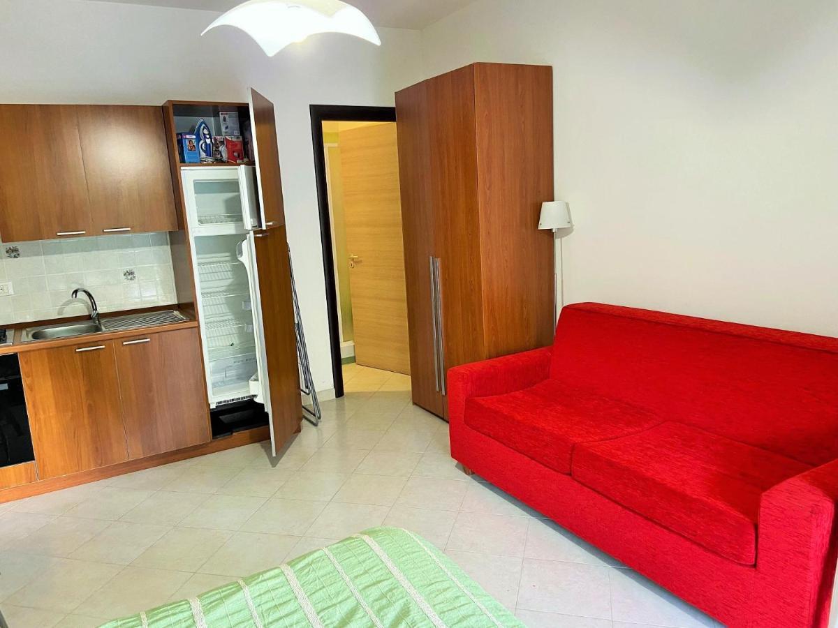 Pizzo Beach Club Apartment Bagian luar foto